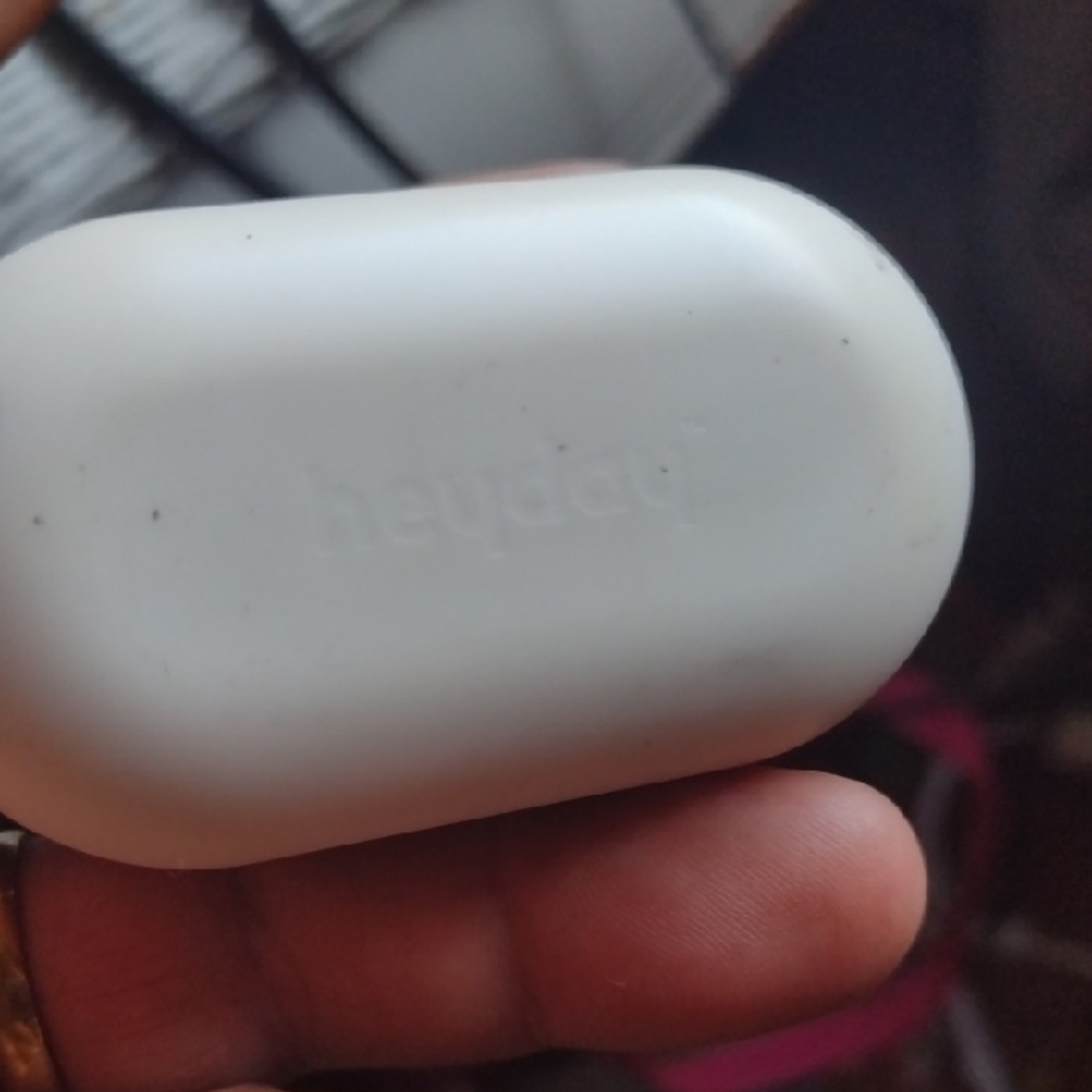 Heyday White Wireless Earbuds NWOT